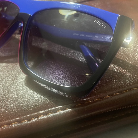 Pre-loved Pucci sunglasses; blue square adorable 🕶️ - Picture 10 of 11